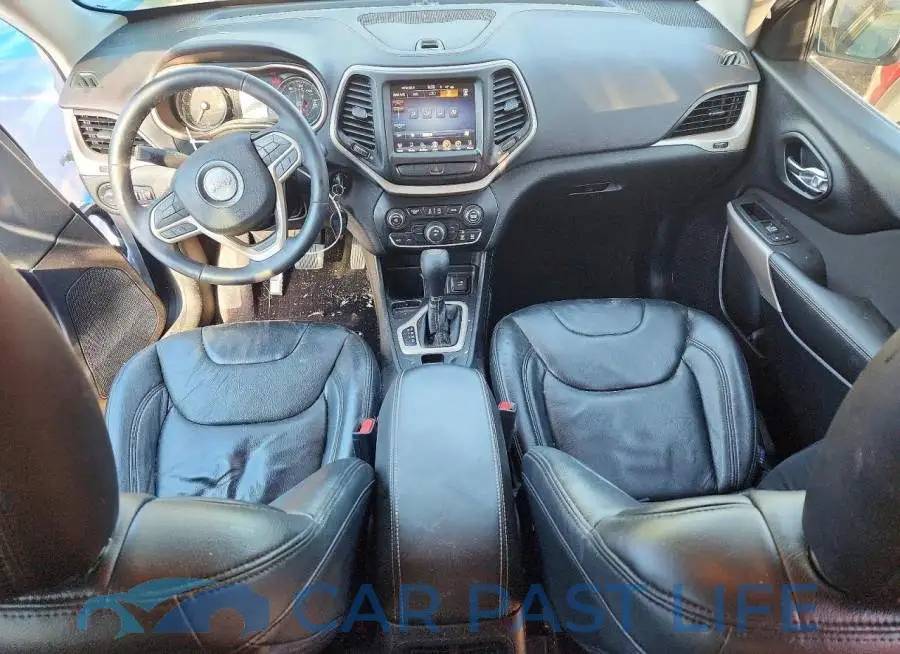 1C4PJLCS7HW642220# 8