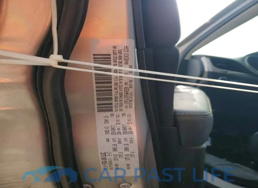 1C4PJLCS7HW642220# 14