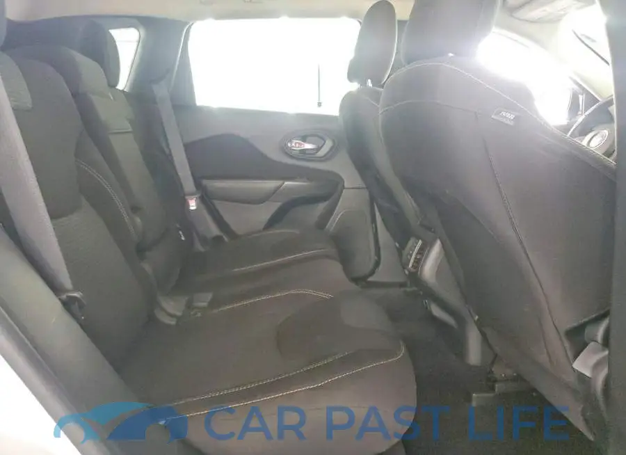 1C4PJMCB6HW529686# 11