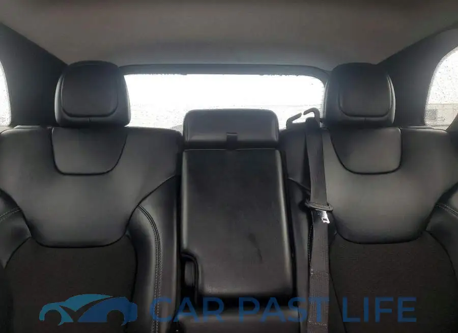 1C4PJMCX3LD628885# 10