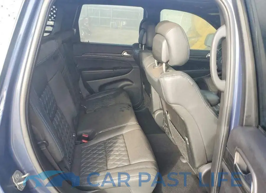 1C4RJFBT4LC112575# 11