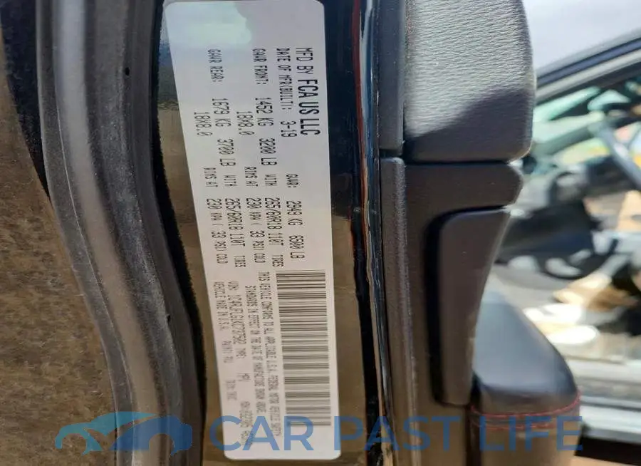 1C4RJFLG1KC737502# 12