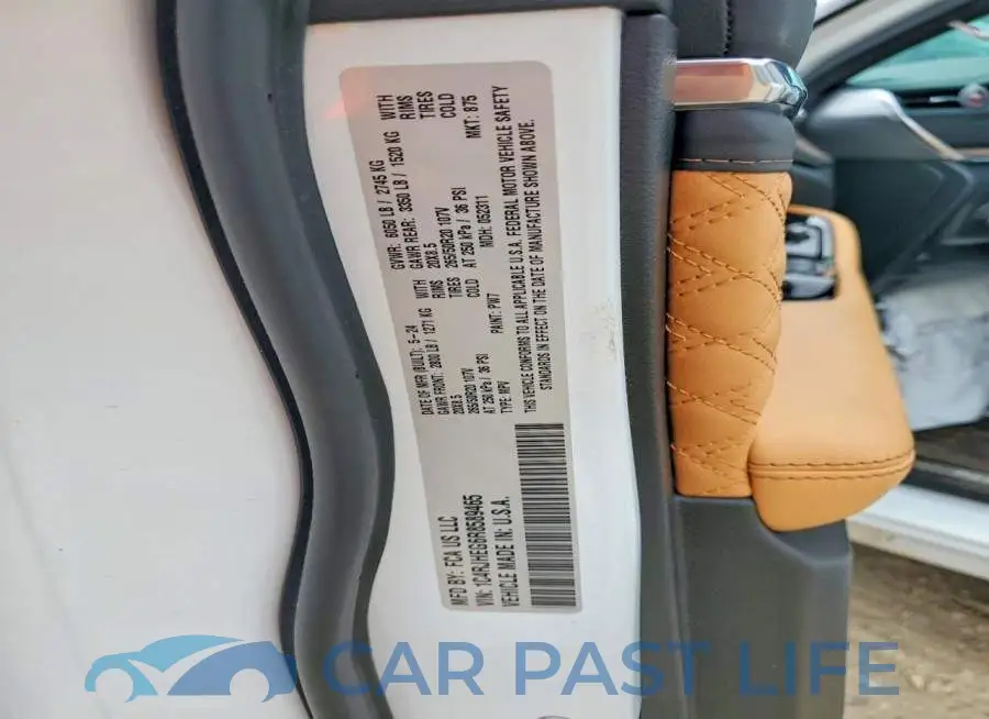 1C4RJHEG6R8589465# 12