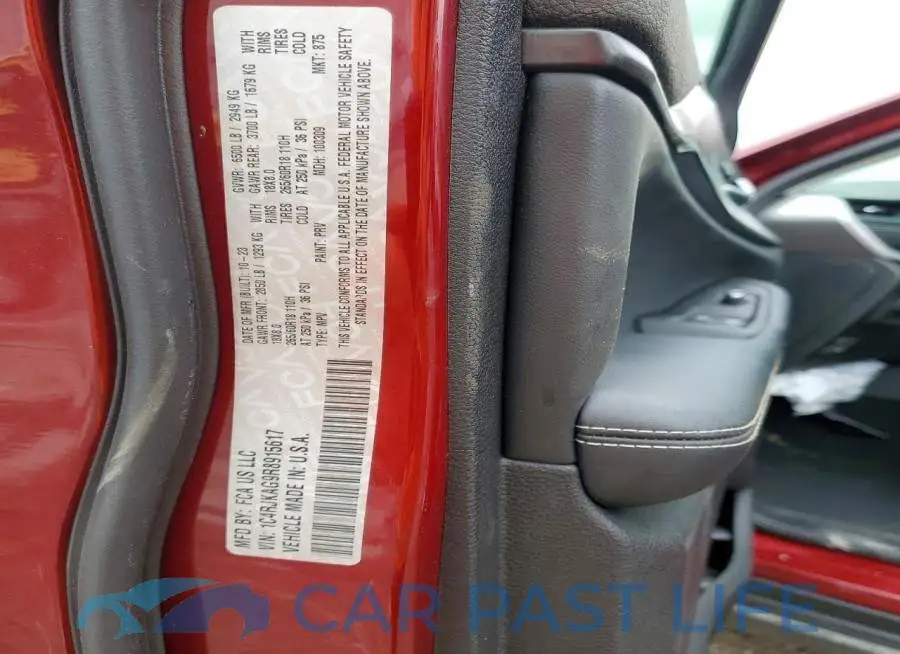 1C4RJKAG9R8915617# 13