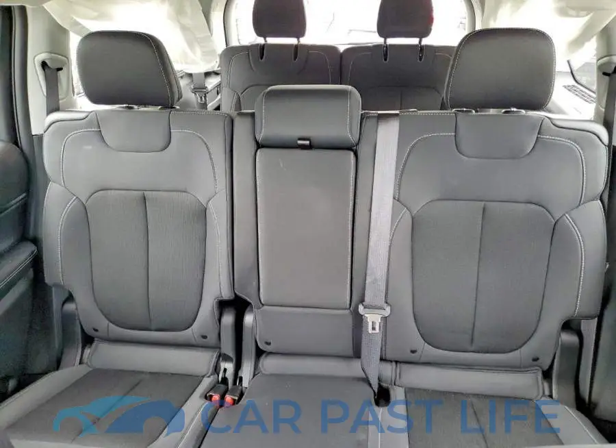 1C4RJKAG9R8915617# 10