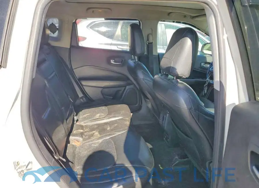 3C4NJDCB2JT163308# 11