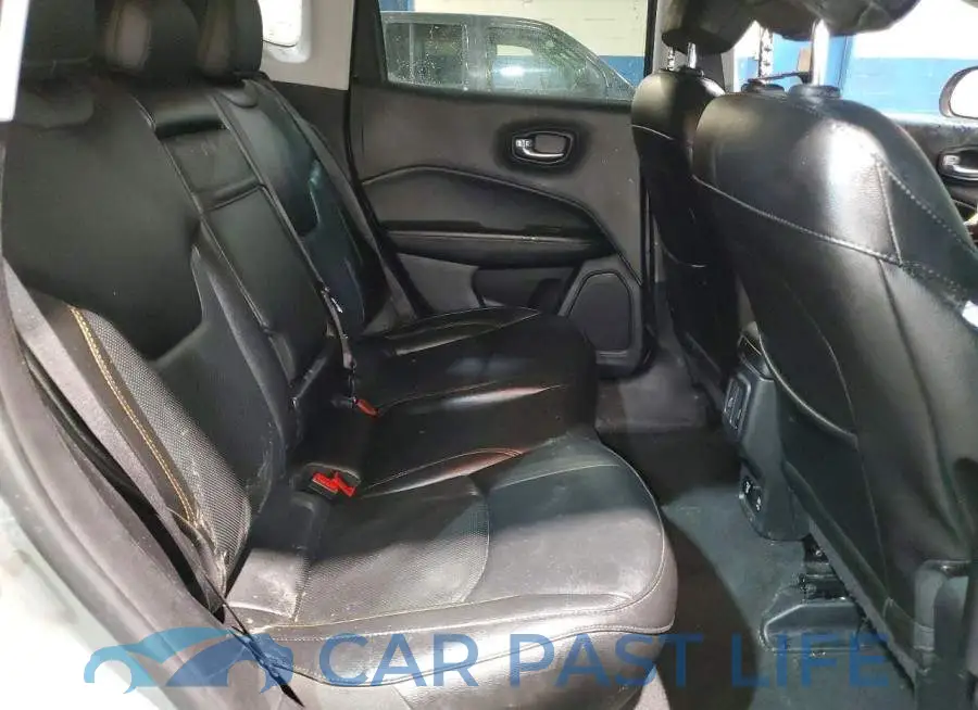 3C4NJDCB4LT119152# 11