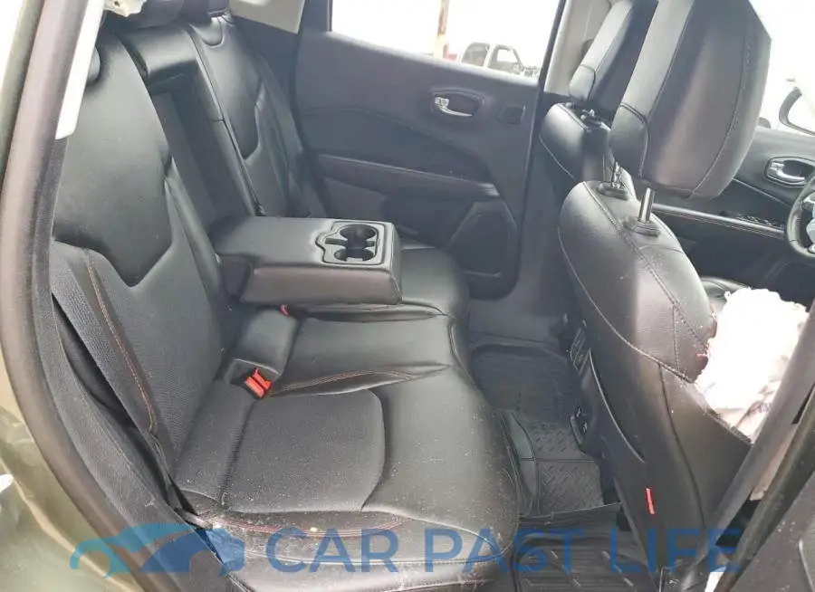 3C4NJDDB5JT185057# 11