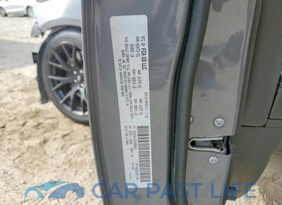 2C3CDXGJ3KH689026# 13