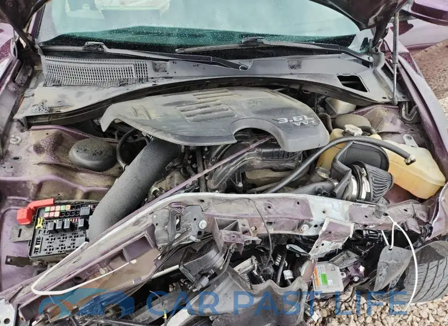 2C3CDXHG8MH640099# 11