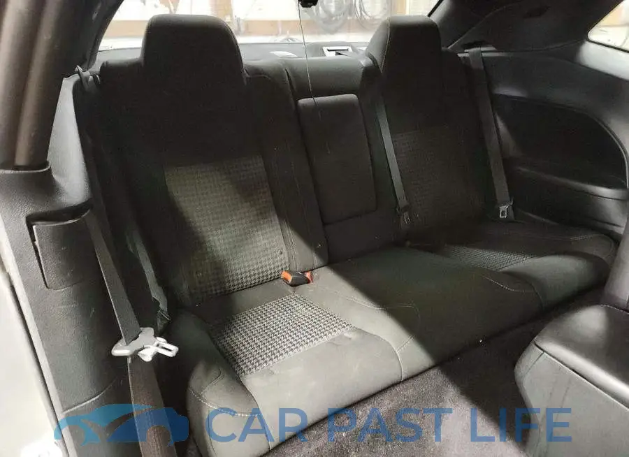 2C3CDZAG1JH325386# 10