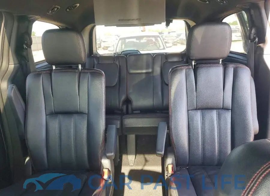 2C4RDGEG2JR150645# 10