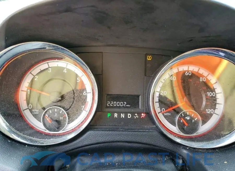 2C7WDGBG2KR792049# 9