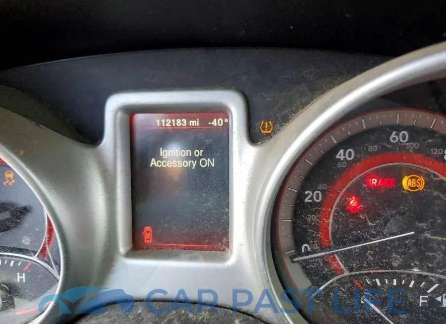 3C4PDCAB8HT569228# 9