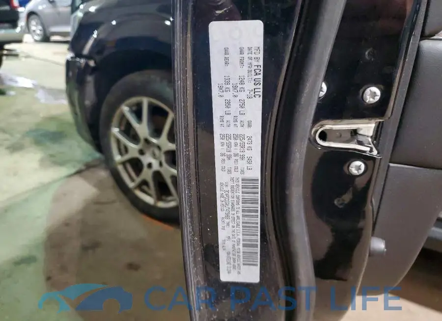 3C4PDCEG0JT473069# 13
