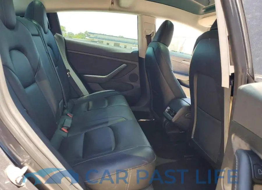 5YJ3E1EAXPF685254# 10