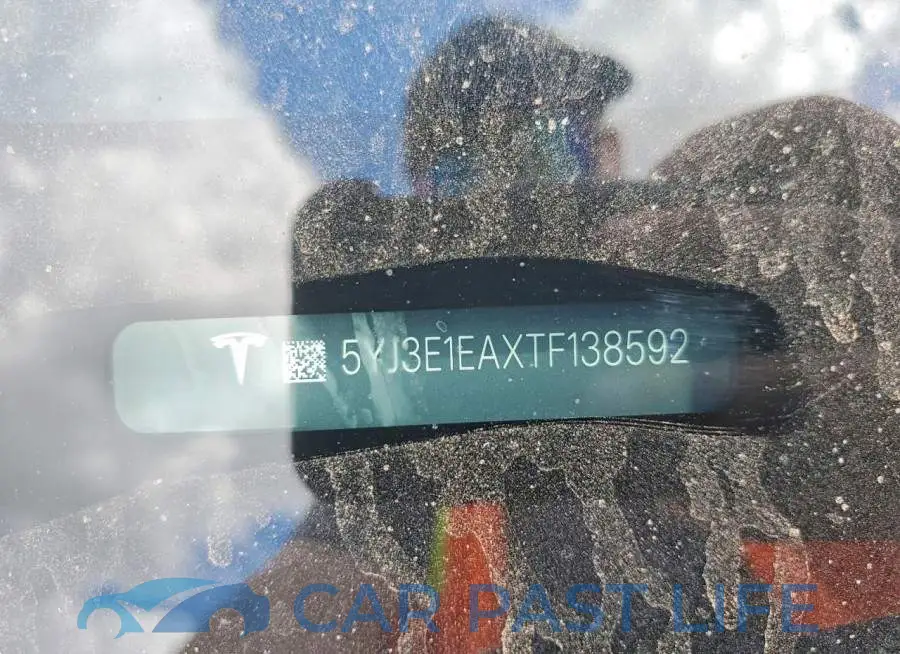 5YJ3E1EAXTF138592# 12