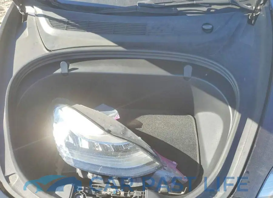 5YJ3E1EB5JF182747# 11