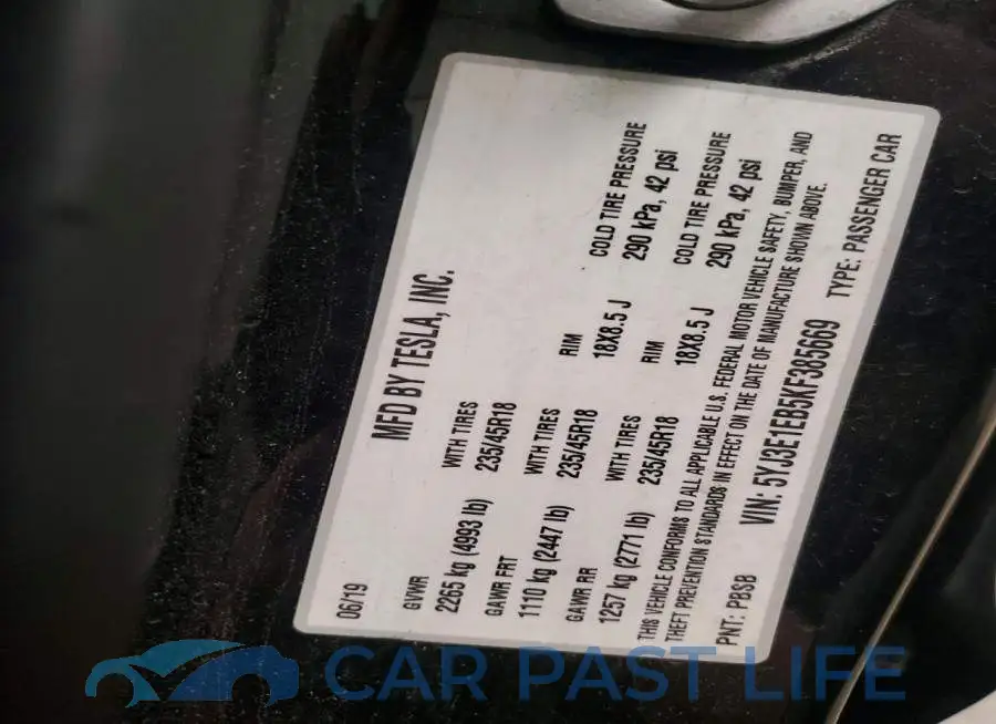 5YJ3E1EB5KF385669# 12
