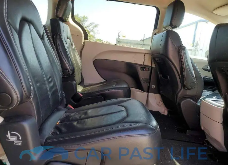2C4RC1BG9NR178324# 11