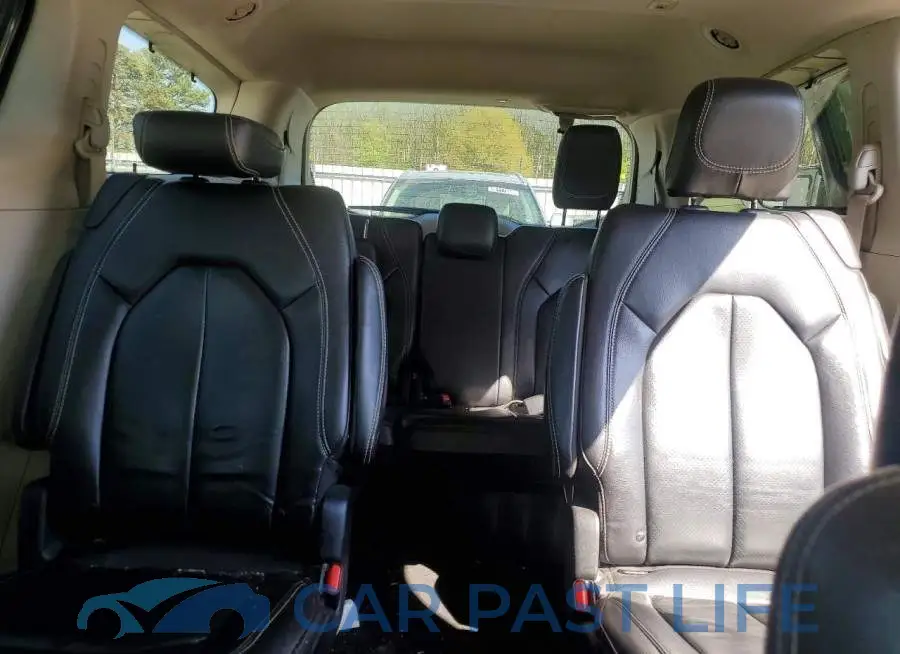 2C4RC1BG9NR178324# 10