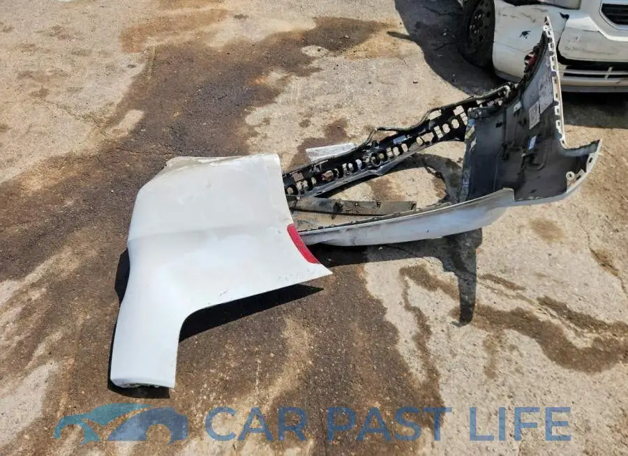 2C4RC1DG5JR148633# 13