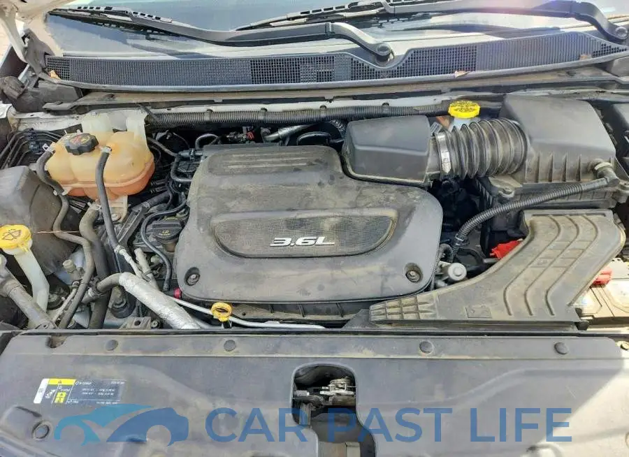 2C4RC1DG5JR148633# 12