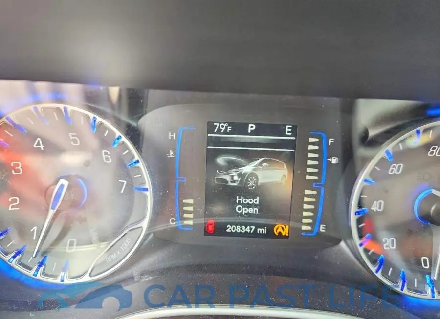 2C4RC1DG5JR148633# 9