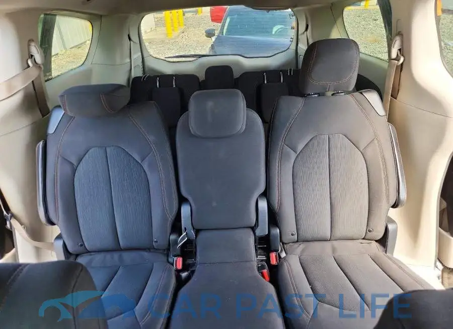 2C4RC1FG7JR174499# 10