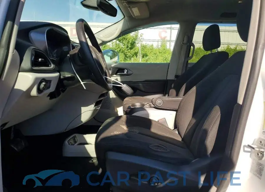 2C4RC1FG9LR136601# 7