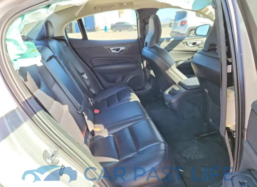 7JRL12TL8RG303013# 10