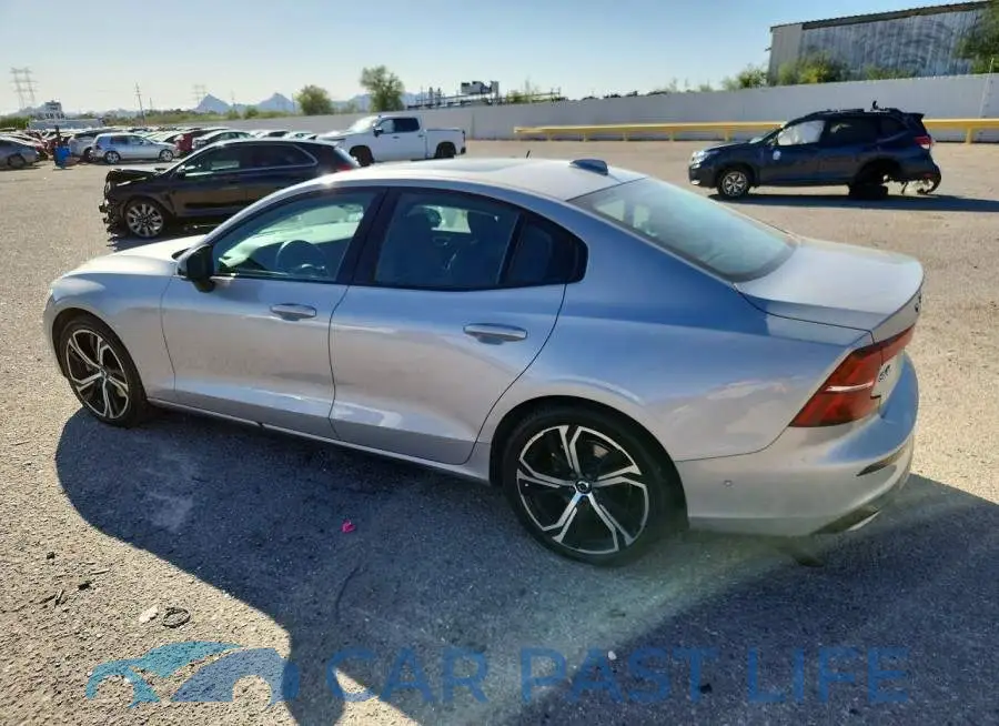 7JRL12TL8RG303013# 2