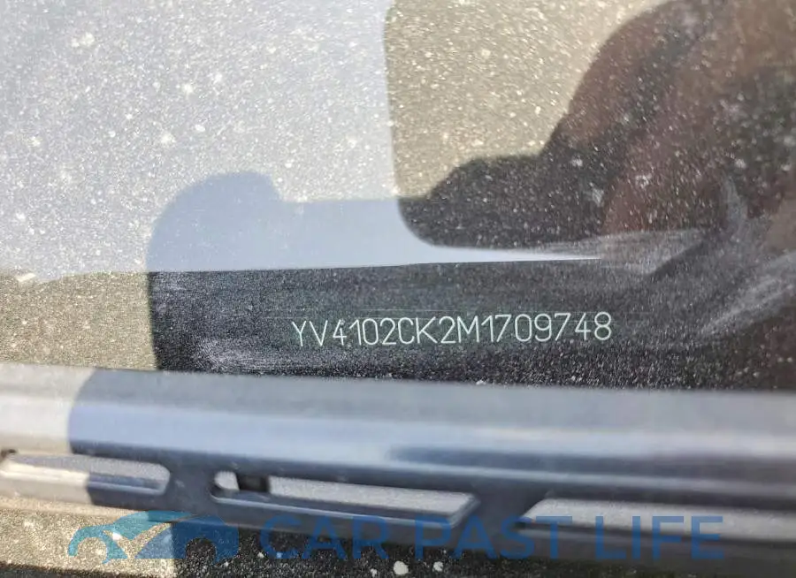 YV4102CK2M1709748# 13