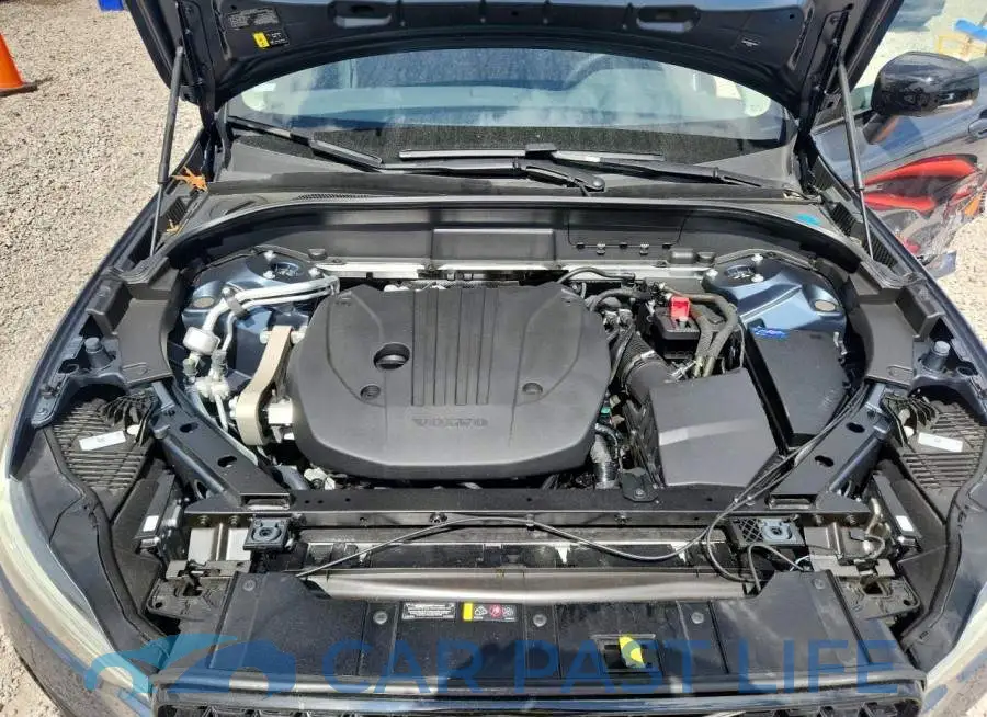 YV4M12RC9S1043611# 12
