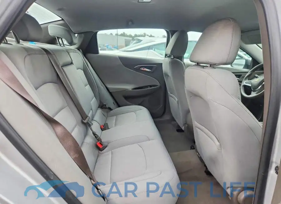 1G1ZB5ST5JF158816# 10