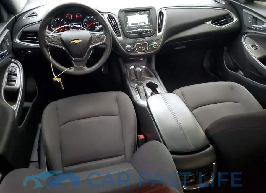 1G1ZD5ST1JF167295# 8