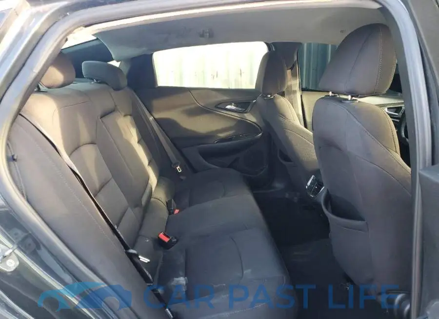 1G1ZD5ST1JF167295# 10