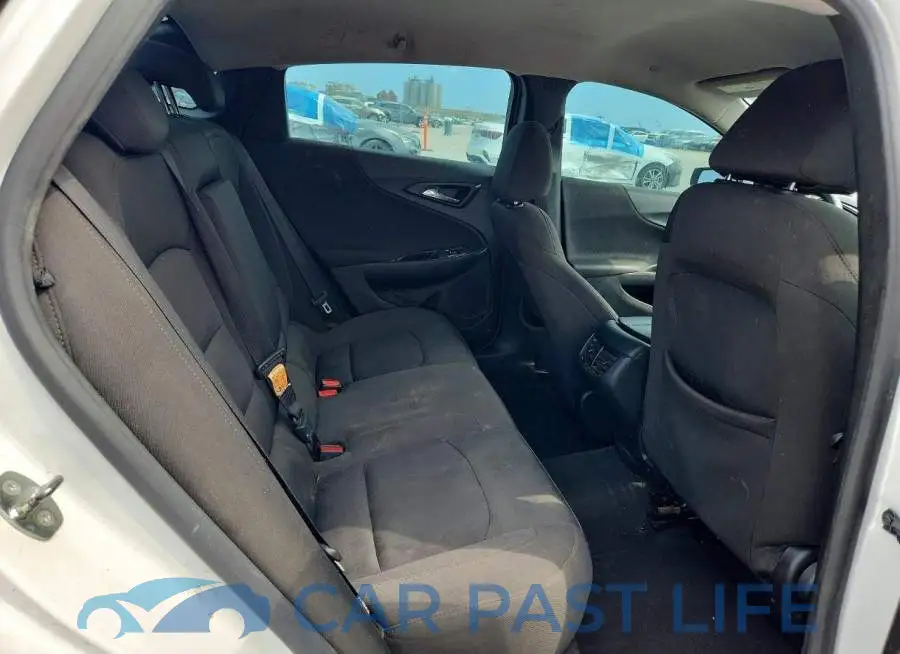 1G1ZD5ST2JF143040# 10