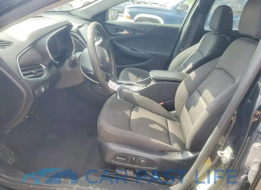 1G1ZD5ST2LF106816# 7