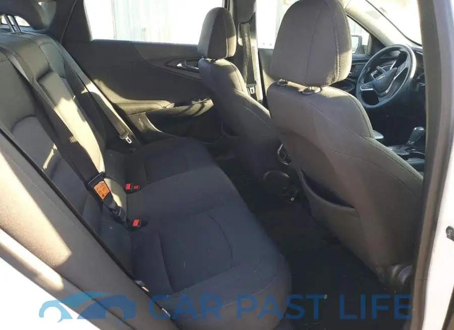 1G1ZD5ST3JF150711# 10