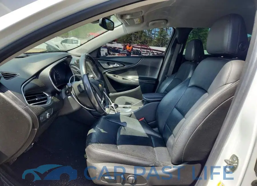 1G1ZD5ST3JF166875# 7