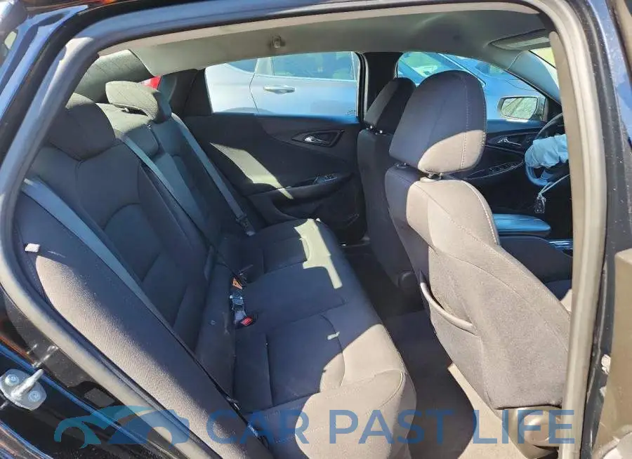 1G1ZD5ST4PF251376# 10