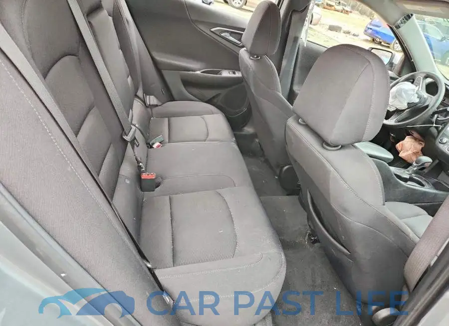 1G1ZD5ST8PF203279# 10