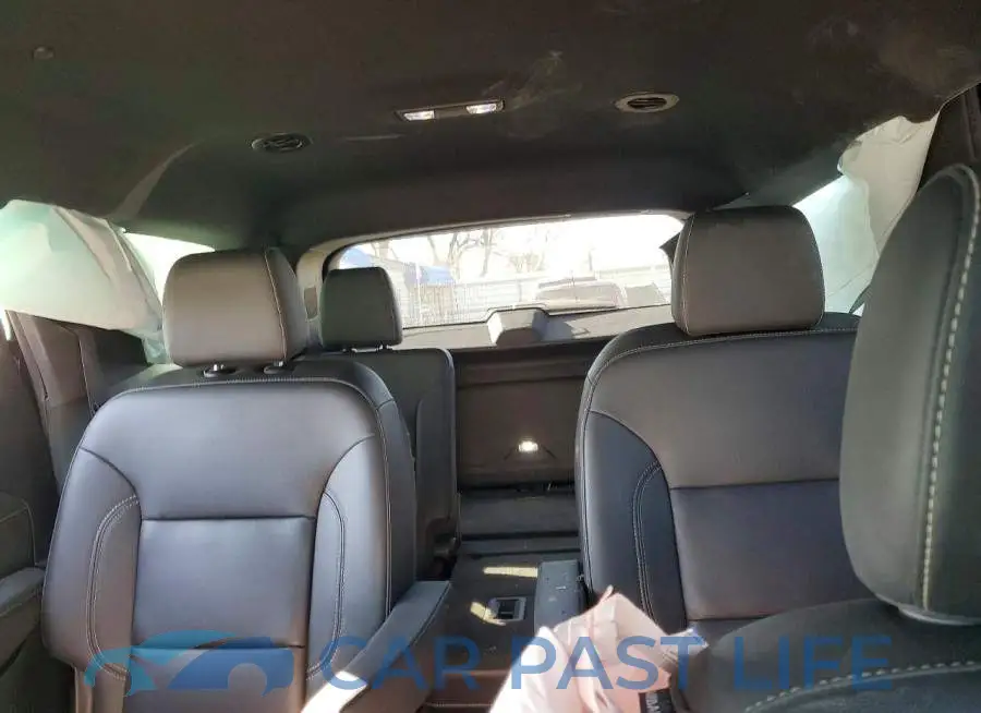 1GNEVHKW8PJ261587# 10