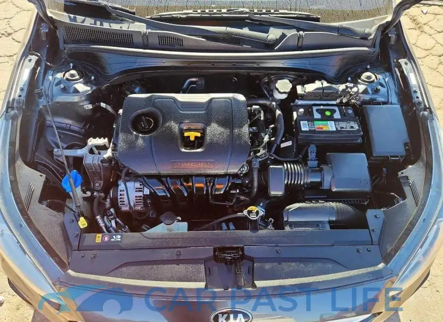 3KPF24AD0KE120484# 11
