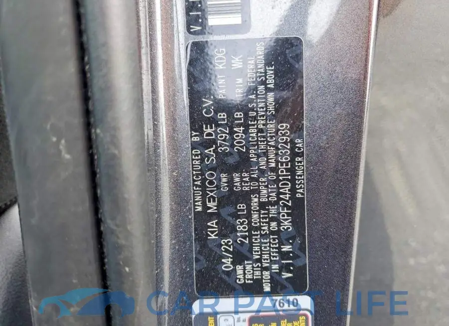 3KPF24AD1PE632939# 12