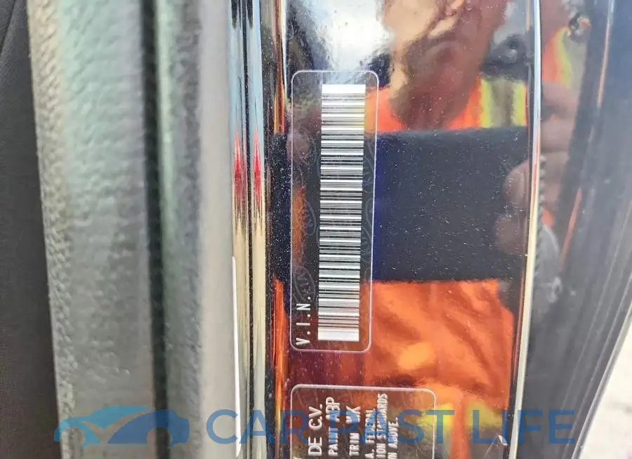 3KPF24AD8KE072474# 13