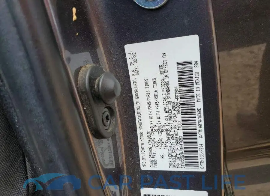 3TYAX5GN4NT047653# 12