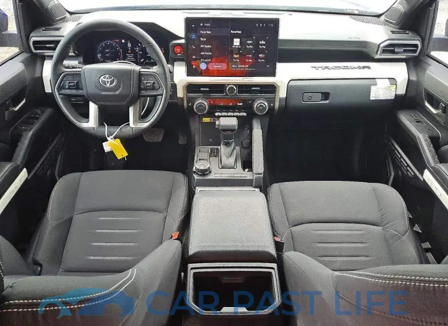 3TYLB5JN0RT047512# 8