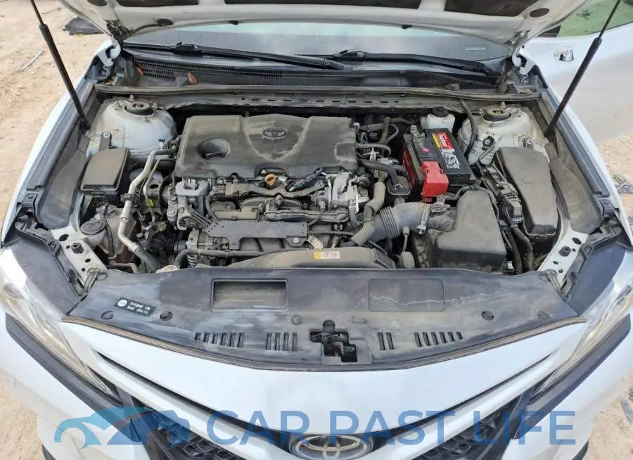 4T1B61HK1KU167929# 11